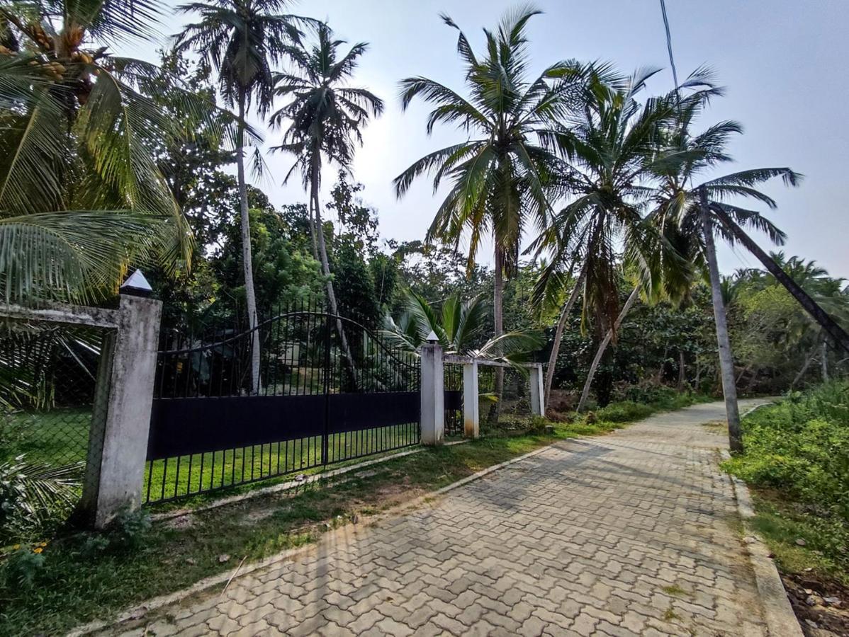 Schatzi'S Hideaway Tangalle Exterior foto